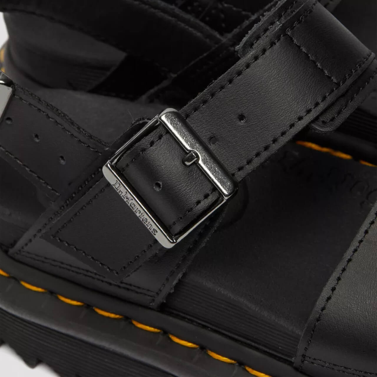 Dr. Martens Voss