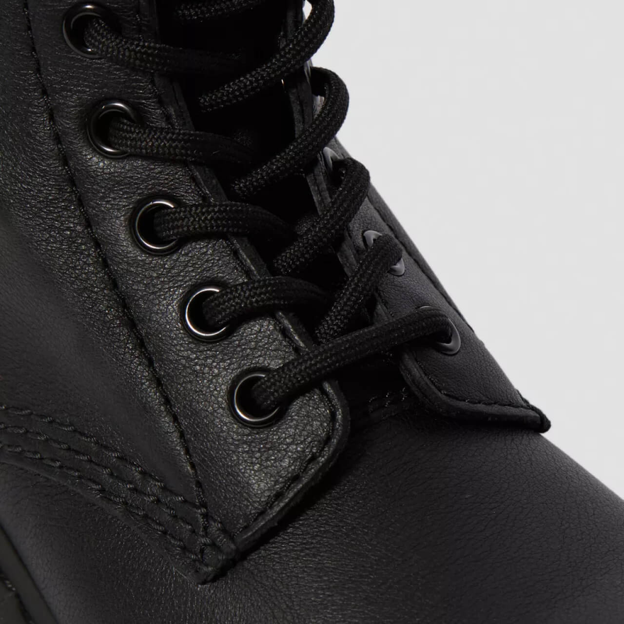 Dr. Martens 1460 Pascal Mono
