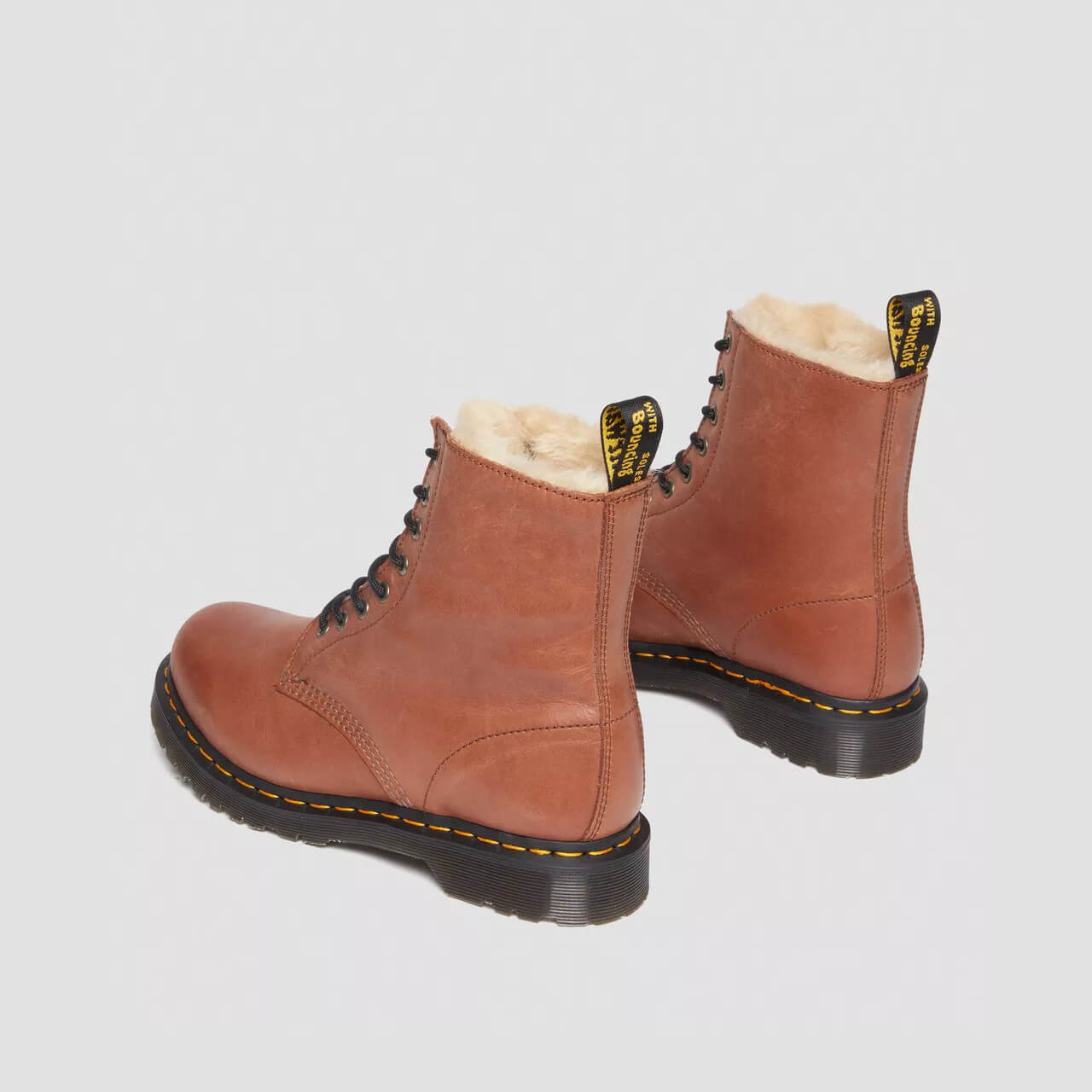Dr. Martens 1460 Serena