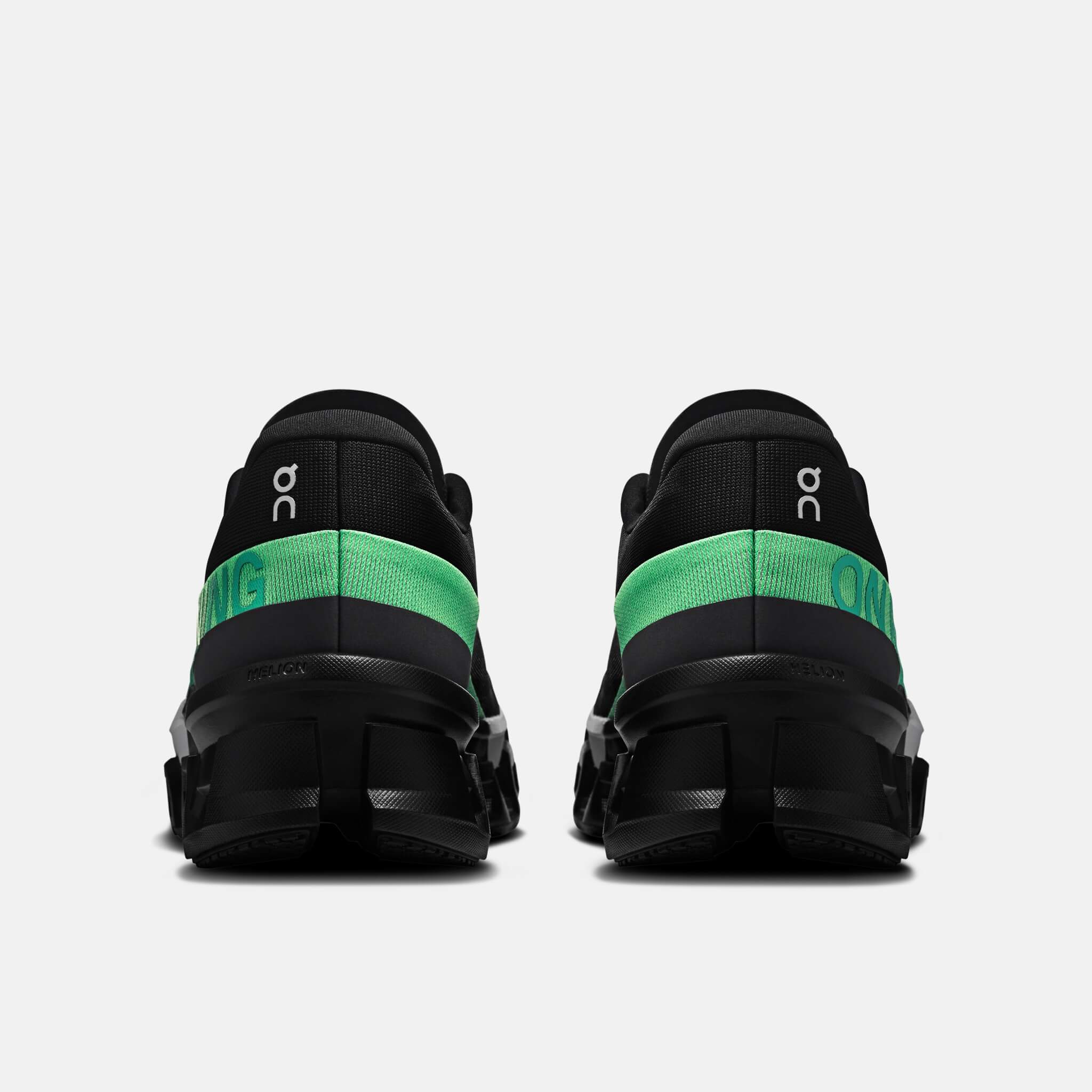 On Cloudmonster 2 Black/Glacier