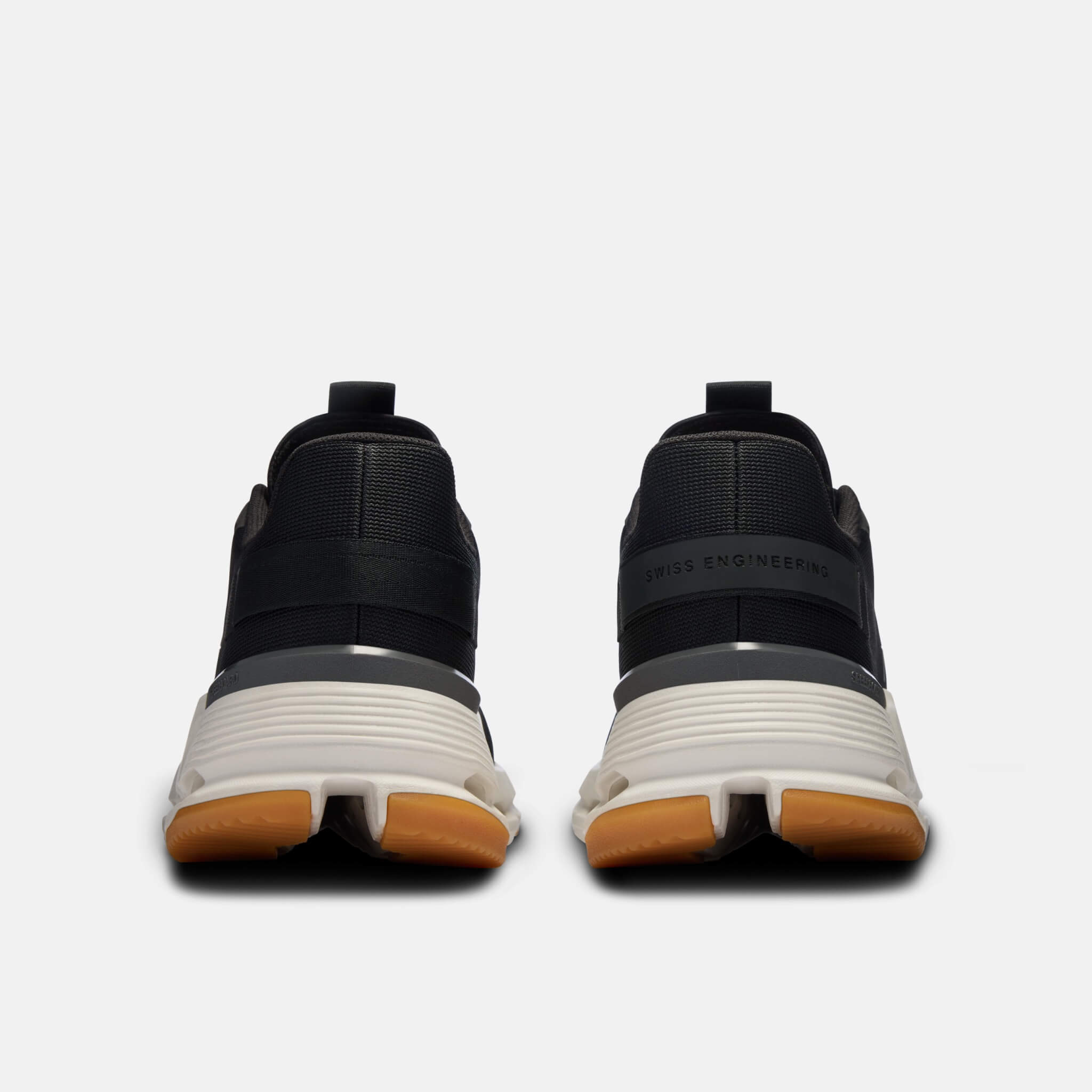 On Cloudnova Form 2 Black/Ivory