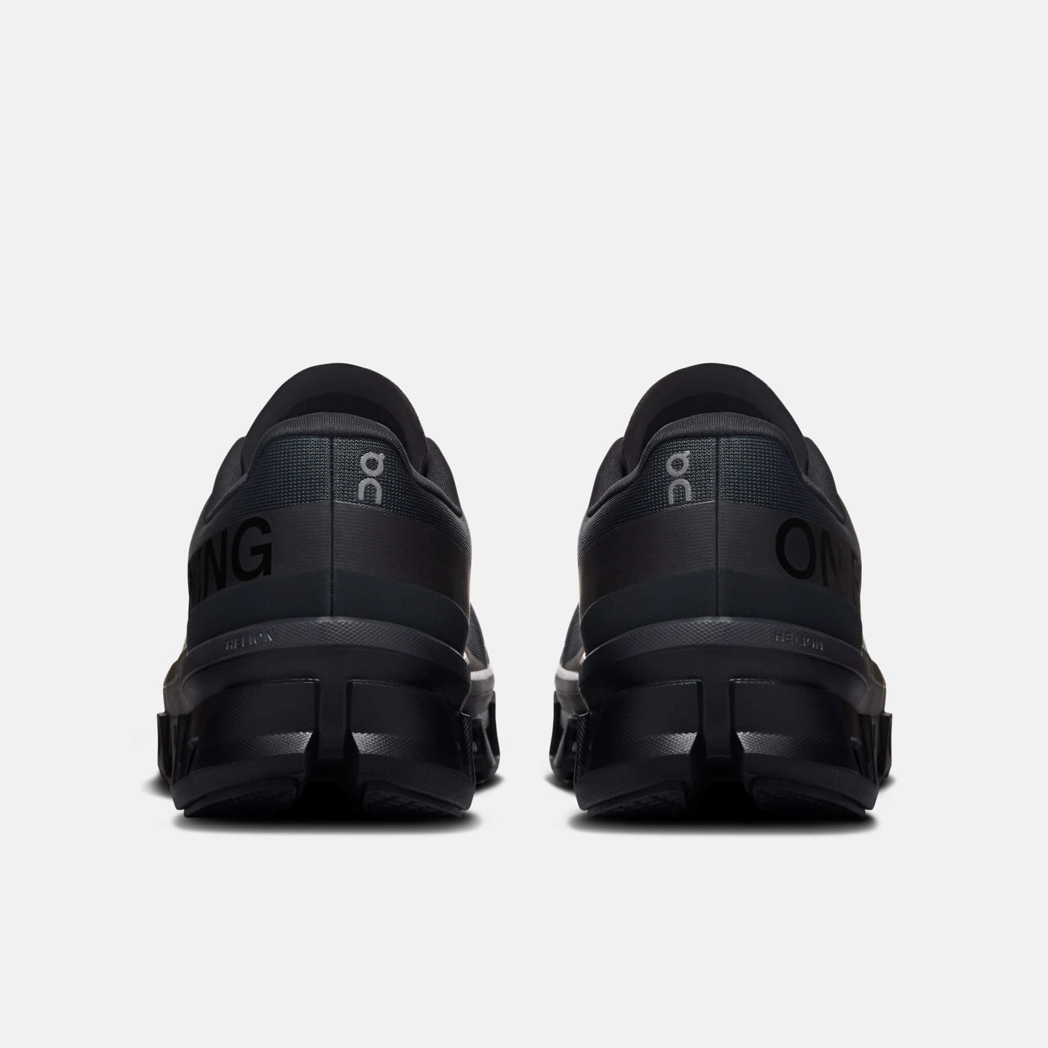On Cloudmonster 1 Black/Black