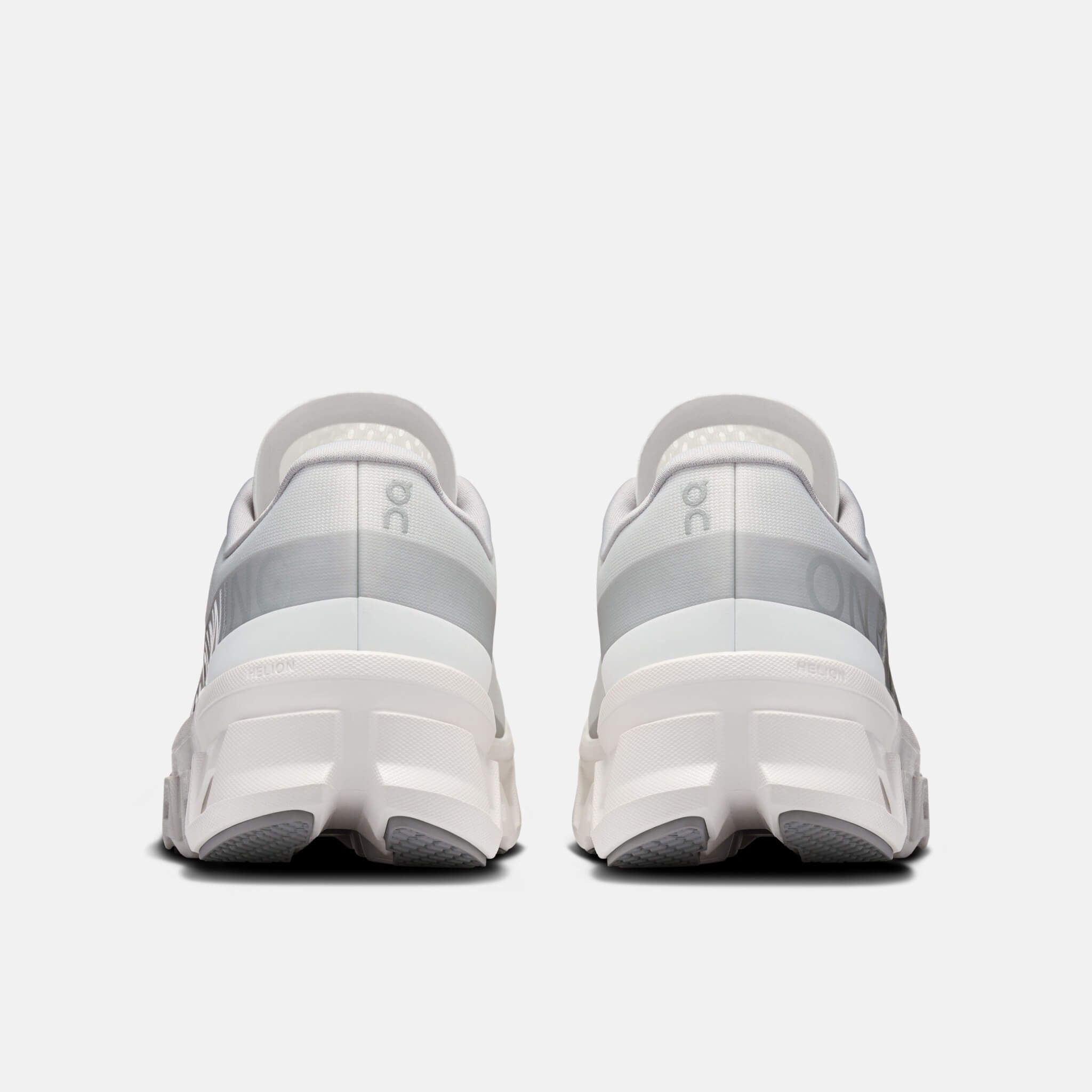 On Cloudmonster 1 White/White