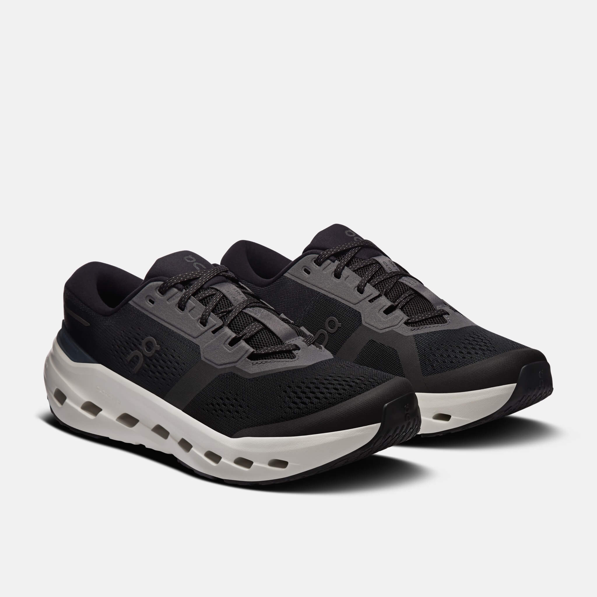 On Cloudrunner 3 Black/Ivory