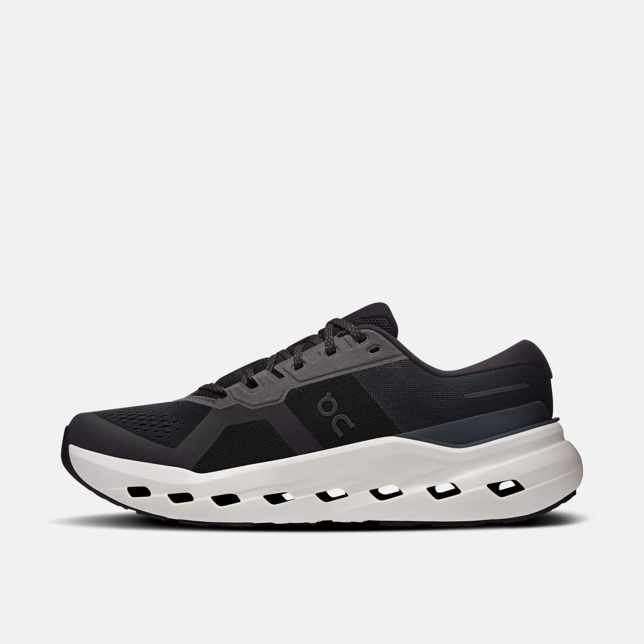 On Cloudrunner 3 Black/Ivory