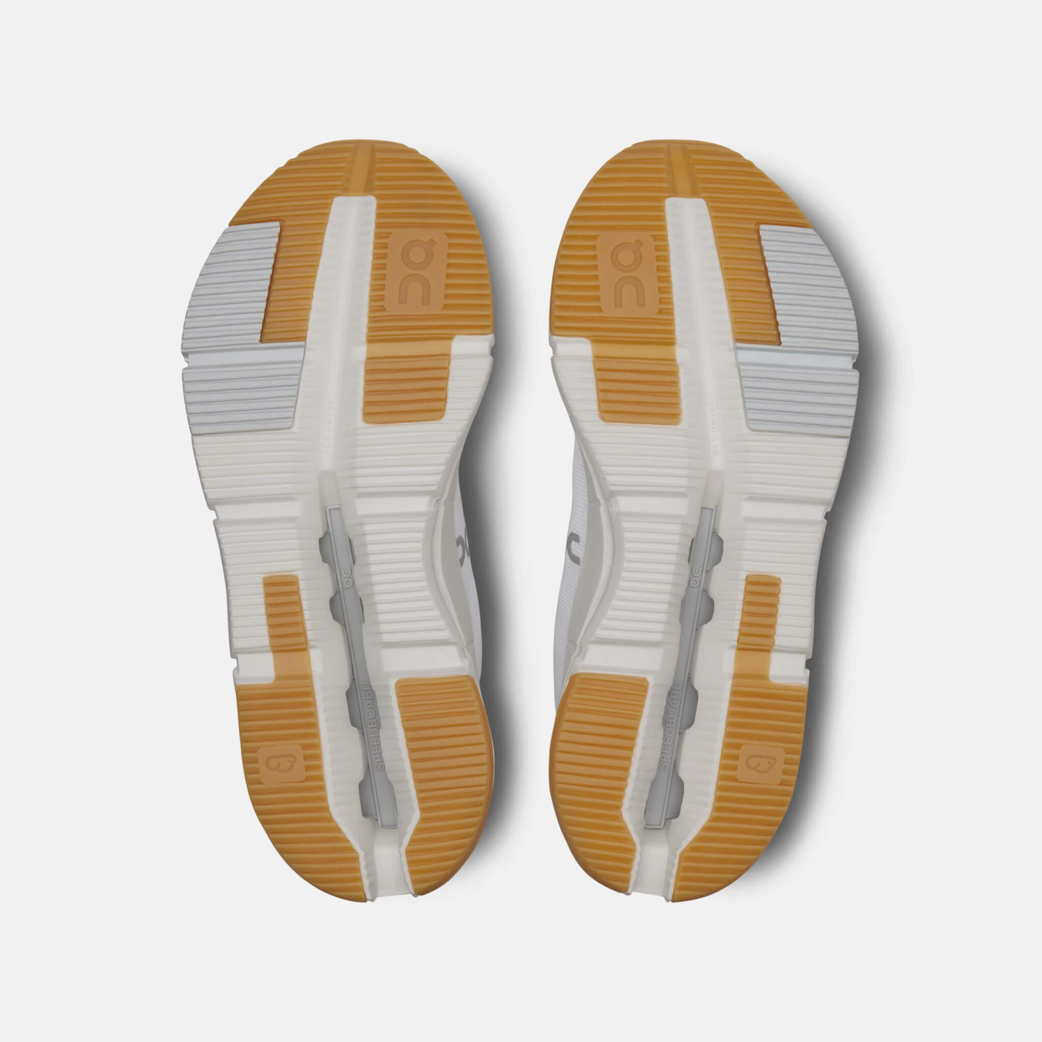 On Cloudnova Form 2 White/Ivory