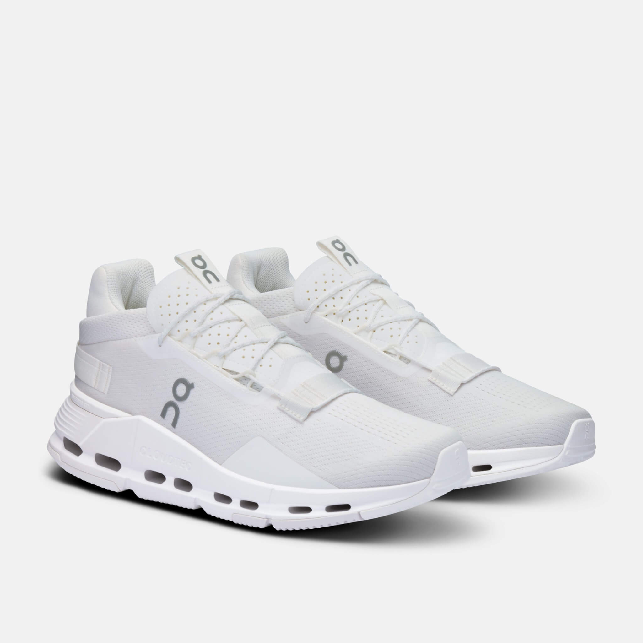 On Cloudnova 2 All White